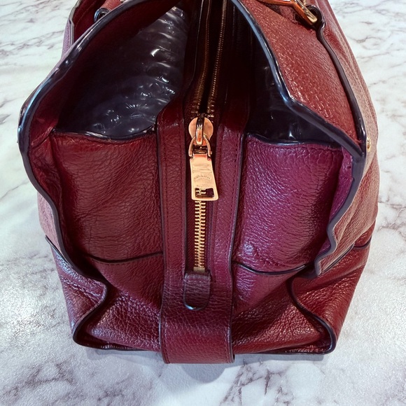 Coach F37167 LARGE Mercer Raspberry Leather Satchel preowned - Picture 7 of 15